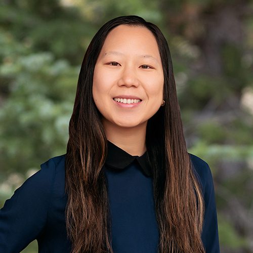 Stella Wang's headshot